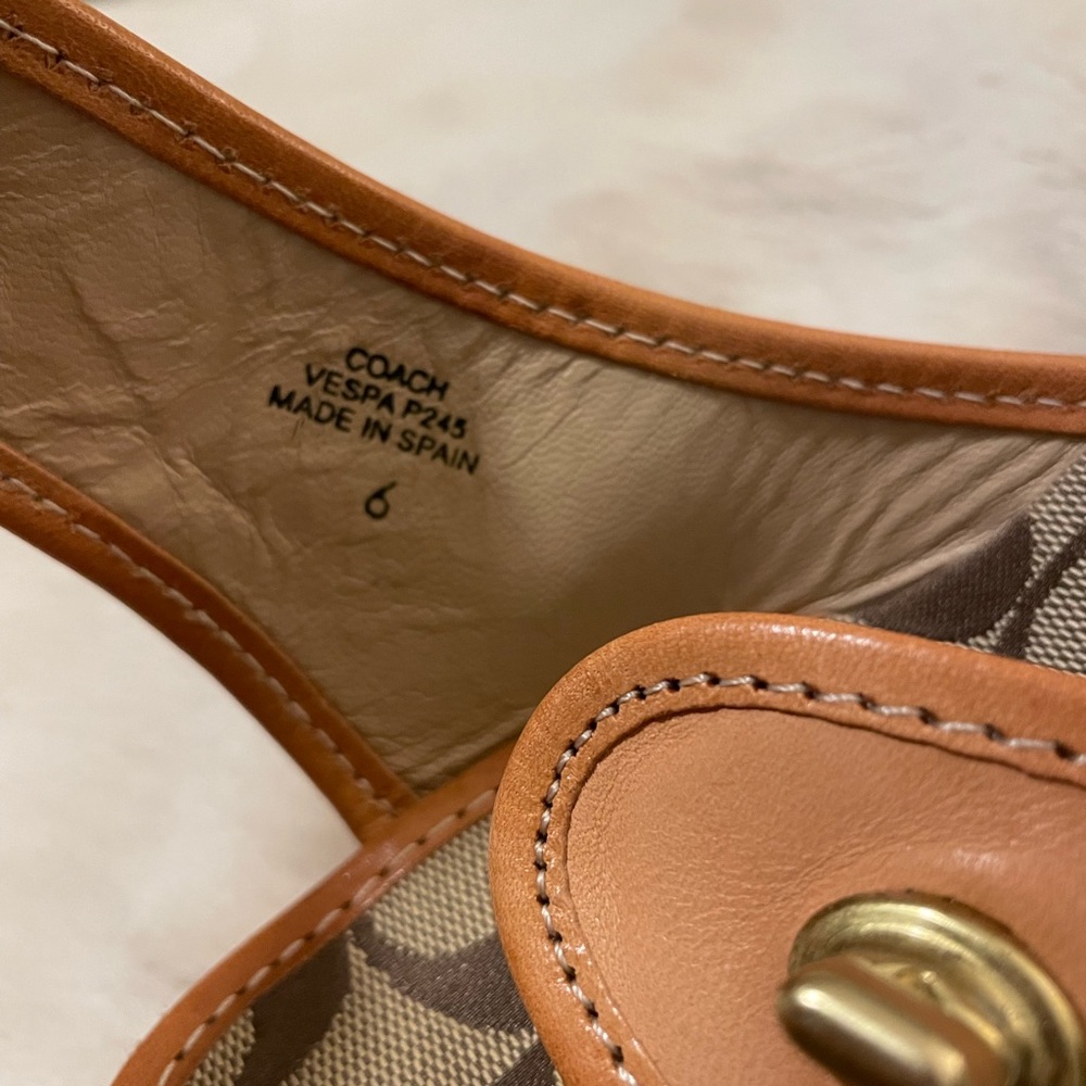Coach wedges. Brand new vintage - Picture 4 of 6
